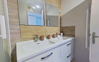 Chambre privée à 37 Rue de Pressensé, 76600 Le Havre, France, image 12 de 15