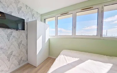 Chambre privée à 37 Rue de Pressensé, 76600 Le Havre, France, image 5 de 15