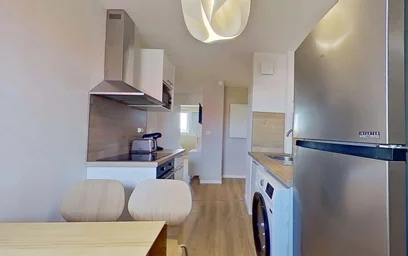 Chambre privée à 41 Rue de Pressensé, 76600 Le Havre, France, image 6 de 12