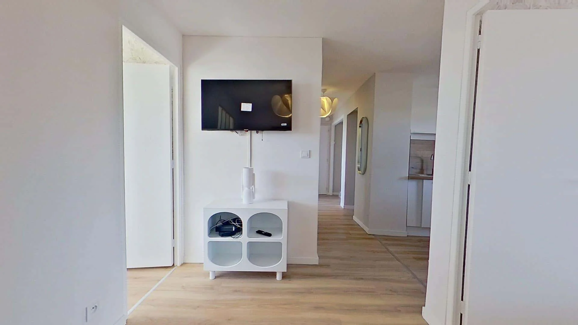 Chambre confortable pour étudiants disponible dans 