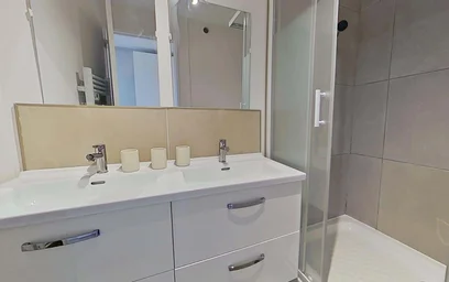 Chambre privée à 41 Rue de Pressensé, 76600 Le Havre, France, image 9 de 12