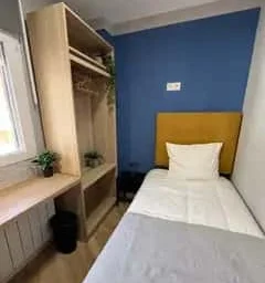 Chambre privée à C. Cantarranas, 13, 3ob, 40005 Segovia, Spain, image 1 de 8