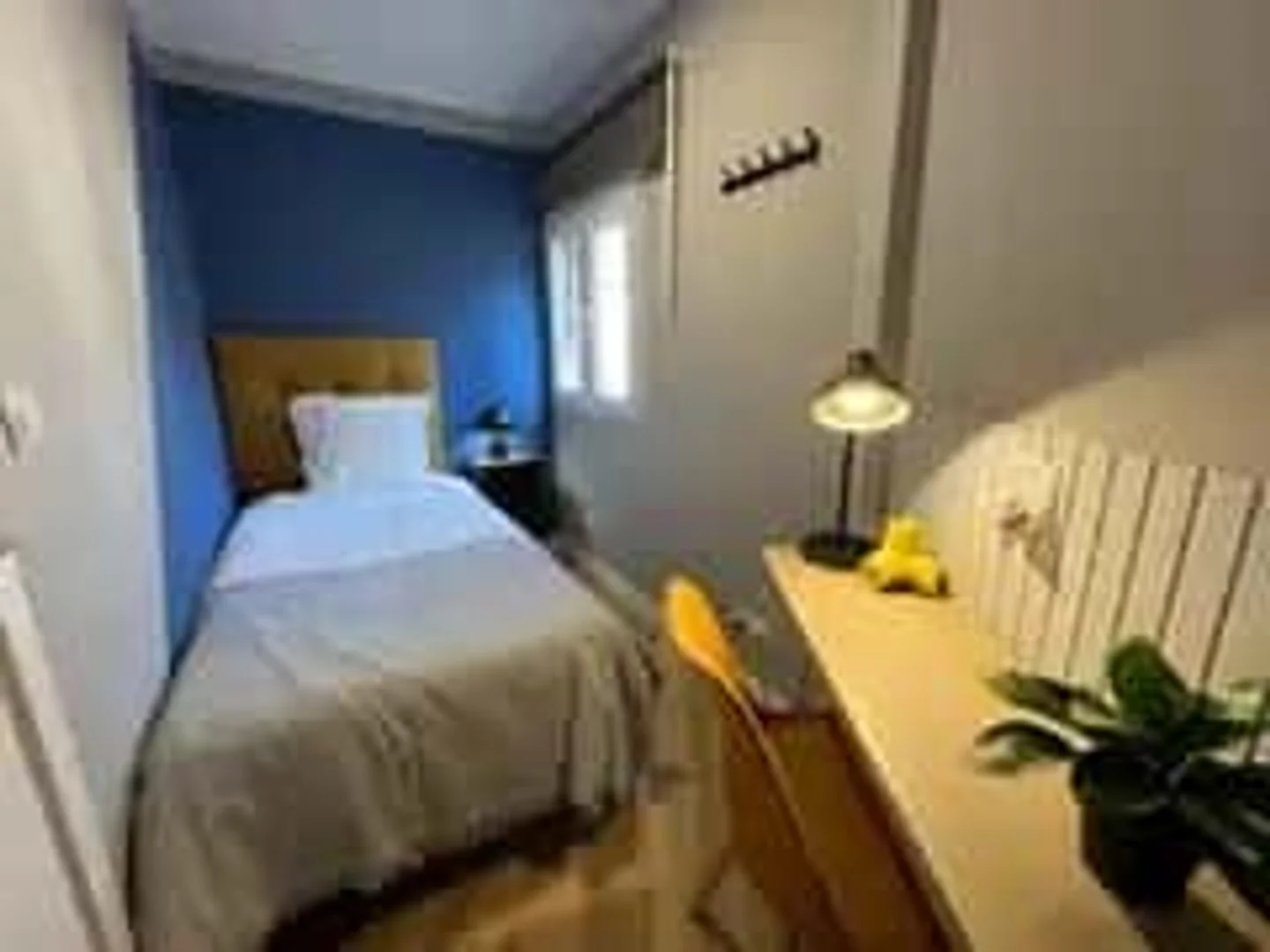 Chambre d'étudiant économique avec emplacement pratique dans 