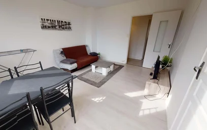 Quarto privado em 3 Rue Adolphe Dietrich, 21000 Dijon, France, imagem 11 de 11