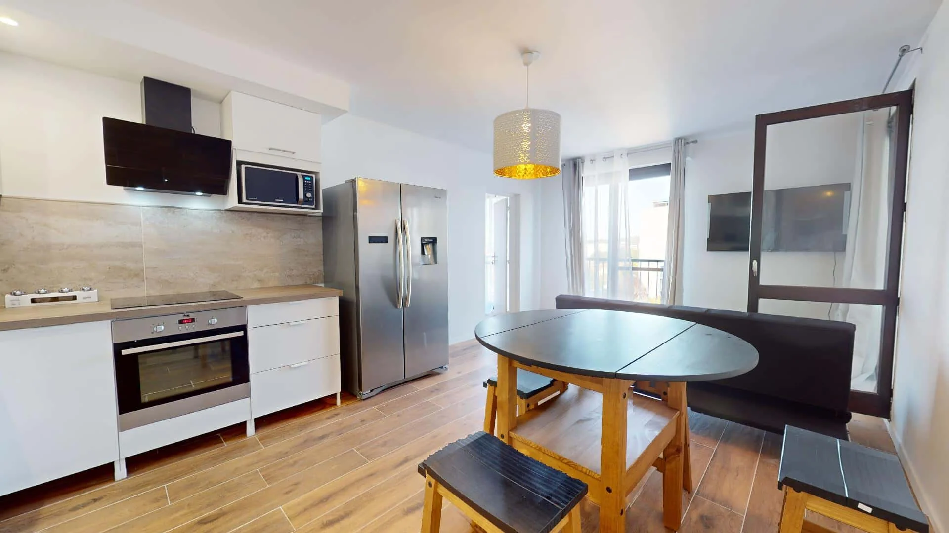 Habitación estudiantil amplia y cómoda en 
