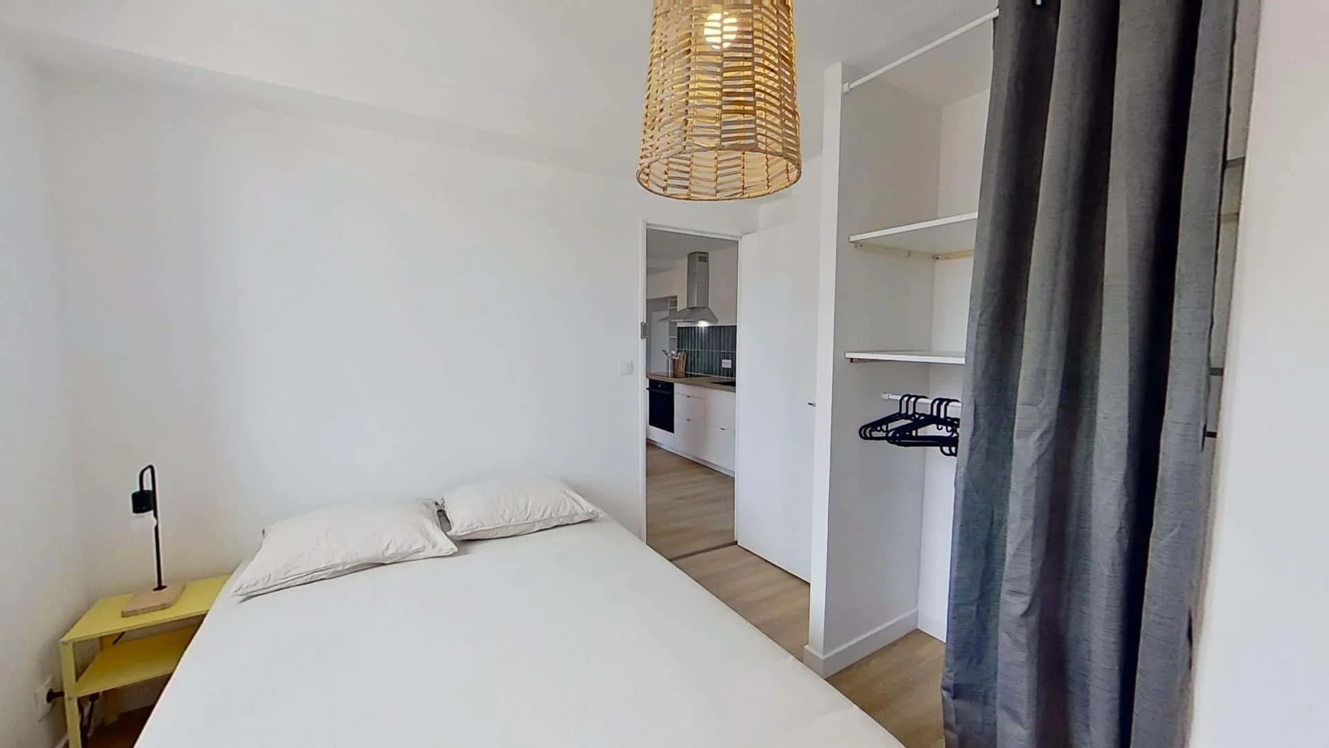 Chambre à louer dans un appartement d'étudiant à , entièrement meublée