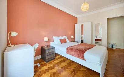 Chambre privée à R. José Falcão 57, 1000-184 Lisboa, Portugal, image 6 de 20