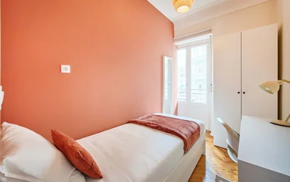 Chambre privée à R. José Falcão 57, 1000-184 Lisboa, Portugal, image 6 de 19