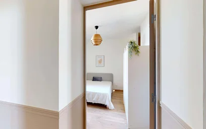 Private room at Rue du Cadran Saint-Pierre, 51100 Reims, France, image 2 of 16