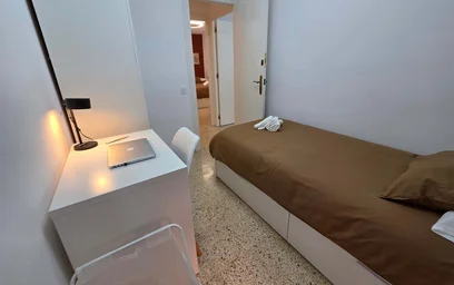 Quarto privado em Carrer d'Aristòtil, 6, 08206 Sabadell, Barcelona, Spagna, imagem 3 de 19