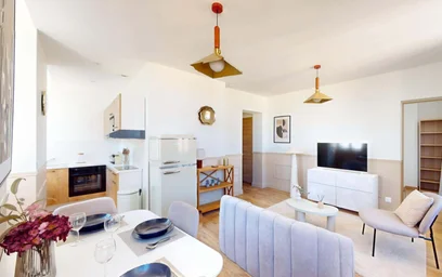 Private room at Rue du Cadran Saint-Pierre, 51100 Reims, France, image 9 of 16