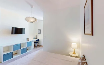 Private room at Rue du Cadran Saint-Pierre, 51100 Reims, France, image 6 of 17
