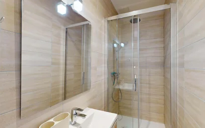 Private room at Rue du Cadran Saint-Pierre, 51100 Reims, France, image 8 of 17