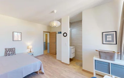 Private room at Rue du Cadran Saint-Pierre, 51100 Reims, France, image 1 of 16