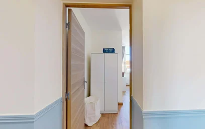 Private room at Rue du Cadran Saint-Pierre, 51100 Reims, France, image 2 of 16