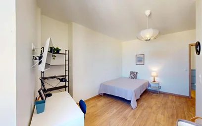 Private room at Rue du Cadran Saint-Pierre, 51100 Reims, France, image 6 of 16