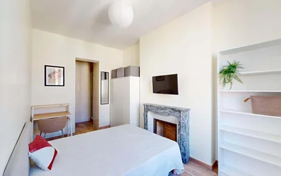 Private room at Rue du Cadran Saint-Pierre, 51100 Reims, France, image 1 of 16