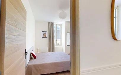 Private room at Rue du Cadran Saint-Pierre, 51100 Reims, France, image 2 of 16