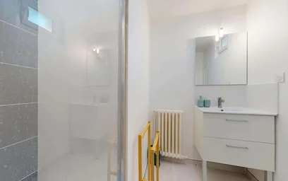 Habitación privada en 33 Cr Dr Jean Damidot, 69100 Villeurbanne, France, imagen 9 de 20