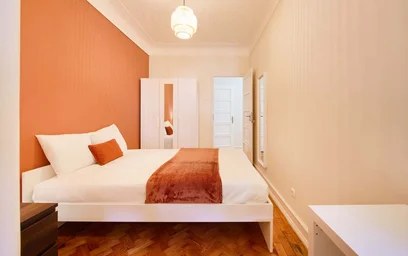 Chambre privée à R. José Falcão 57, 1000-184 Lisboa, Portugal, image 1 de 16