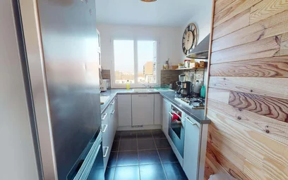 Quarto privado em 8 Pl. Roger Salengro, 21000 Dijon, France, imagem 8 de 15