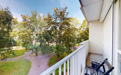 Stanza privata in 7 Rue des Châteaux Bruloirs, 95000 Cergy, France, immagine 2 di 20