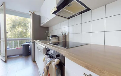 Stanza privata in 7 Rue des Châteaux Bruloirs, 95000 Cergy, France, immagine 6 di 20