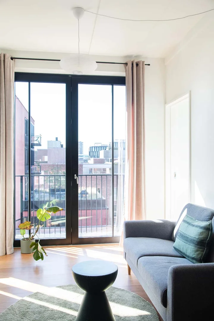Habitación acogedora para estudiantes disponible en 