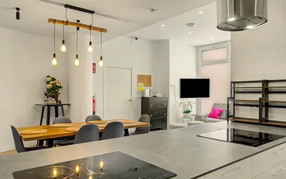 Dairenin tamamı konumu C/ dels Àngels, Poblats Marítims, 46011 València, Valencia, Spain, 12 31 görüntüsü