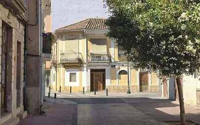 Dairenin tamamı konumu C/ dels Àngels, Poblats Marítims, 46011 València, Valencia, Spain, 30 31 görüntüsü