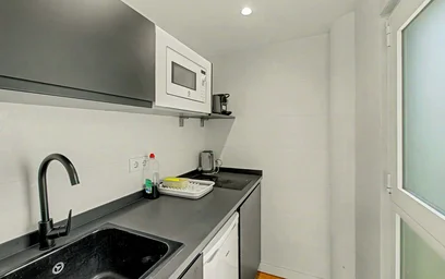 Dairenin tamamı konumu C/ dels Àngels, Poblats Marítims, 46011 València, Valencia, Spain, 8 31 görüntüsü
