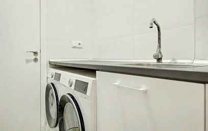 Dairenin tamamı konumu C/ dels Àngels, Poblats Marítims, 46011 València, Valencia, Spain, 9 31 görüntüsü