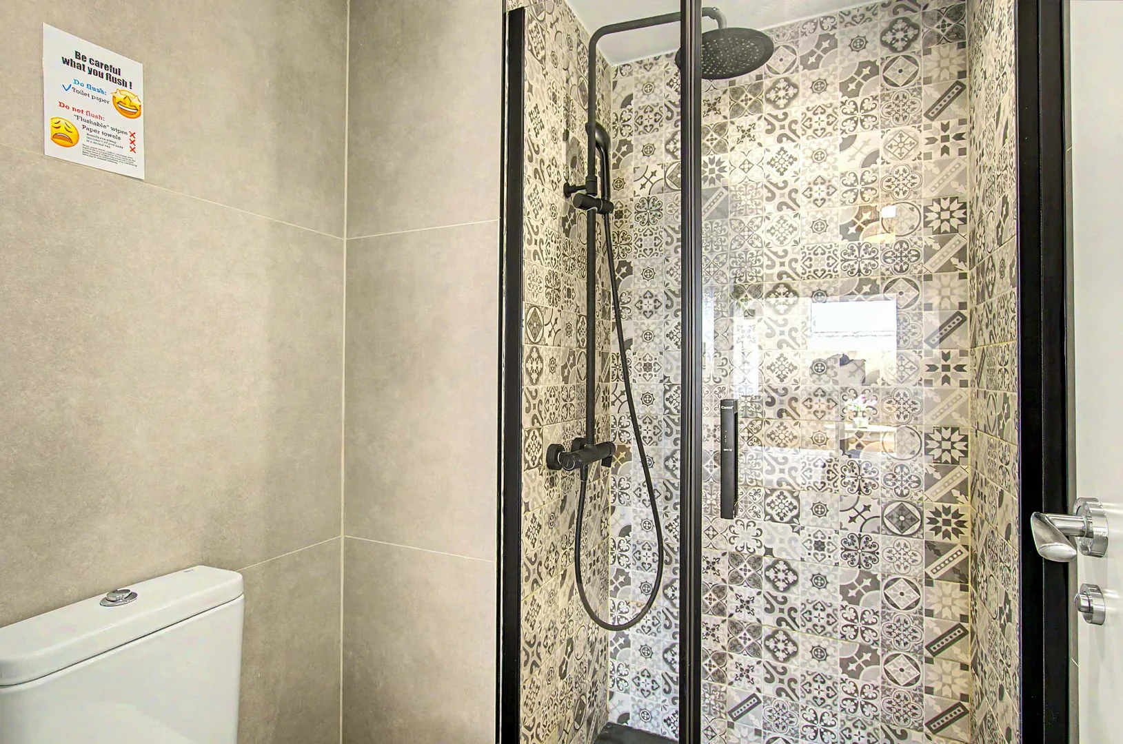 C/ dels Àngels, Poblats Marítims, 46011 València, Valencia, Spain