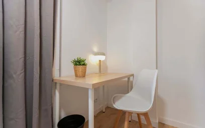 Özel oda konumu Carrer de la Vila de Muro, 2, piso 7, puerta 13, Benimaclet, 46020 València, Valencia, Spain, 4 21 görüntüsü