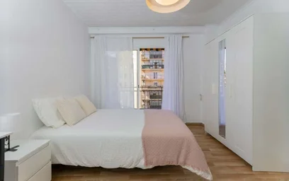 Özel oda konumu Carrer del Bisbe Jaume Pérez, 7, puerta 11, Quatre Carreres, 46004 València, Valencia, Spain, 4 23 görüntüsü