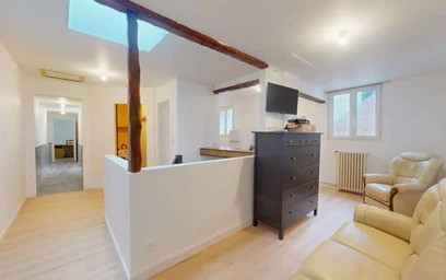 Chambre privée à 8 Rue la Pérouse, 76600 Le Havre, France, image 1 de 19
