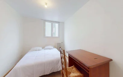 Chambre privée à 8 Rue la Pérouse, 76600 Le Havre, France, image 4 de 19