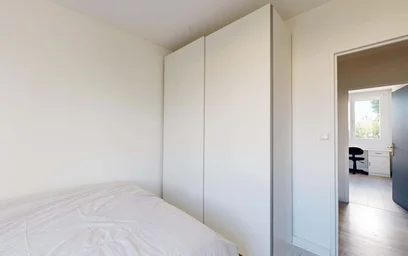 Private room at 56 Av. de Montrapon, 25000 Besançon, France, image 5 of 24