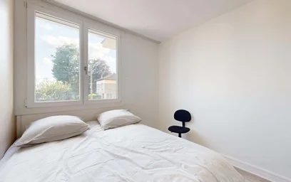 Private room at 56 Av. de Montrapon, 25000 Besançon, France, image 4 of 24
