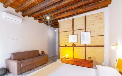 Całe miejsce Via Cavour, 97, 09124 Cagliari CA, Italy, obraz 47 49