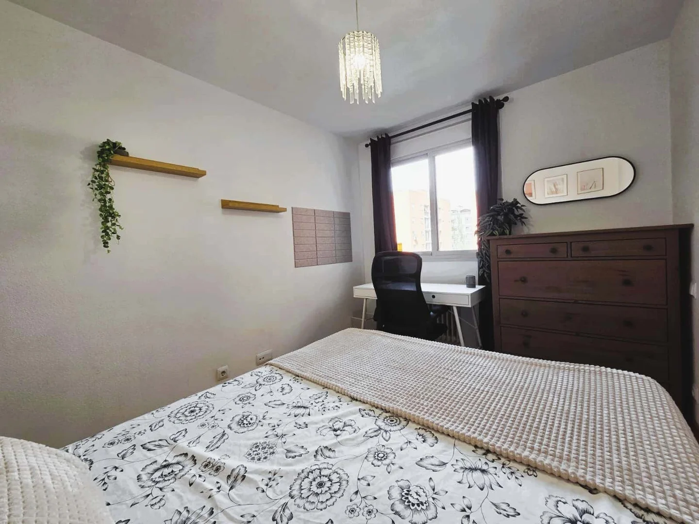 Chambre à louer dans un appartement d'étudiant à , entièrement meublée