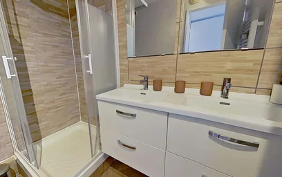 Chambre privée à 37 Rue de Pressensé, 76600 Le Havre, France, image 11 de 15