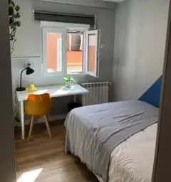 Chambre privée à C. Cantarranas, 13, 3ob, 40005 Segovia, Spain, image 2 de 11