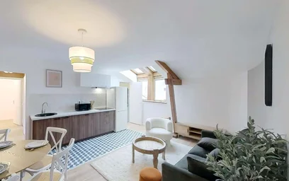 Quarto privado em 24 Pl. des Vosges, 54000 Nancy, France, imagem 4 de 19
