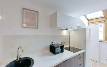 Quarto privado em 24 Pl. des Vosges, 54000 Nancy, France, imagem 6 de 19