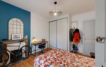 Privatzimmer in der 7 Rue Emile Guichenné, 64000 Pau, France, bild 3 von 20
