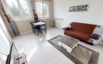 Quarto privado em 3 Rue Adolphe Dietrich, 21000 Dijon, France, imagem 2 de 11