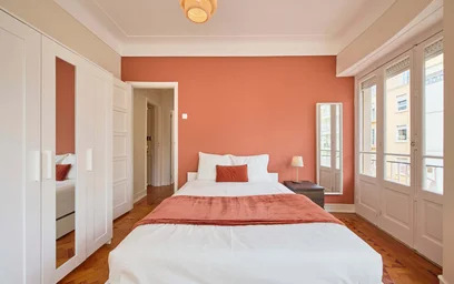 Chambre privée à R. José Falcão 57, 1000-184 Lisboa, Portugal, image 2 de 20