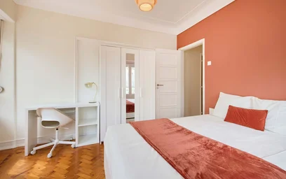Chambre privée à R. José Falcão 57, 1000-184 Lisboa, Portugal, image 5 de 20