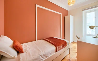 Chambre privée à R. José Falcão 57, 1000-184 Lisboa, Portugal, image 5 de 18